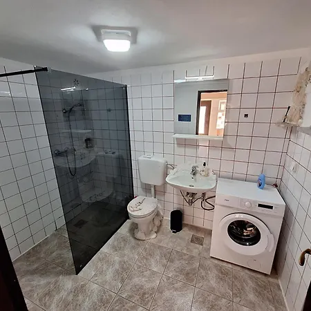 Appartments Zonnemarie With Swimmingpool Mošćenička Draga
