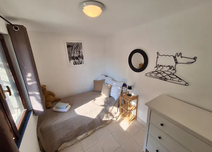 Zonnemarie Apartament *